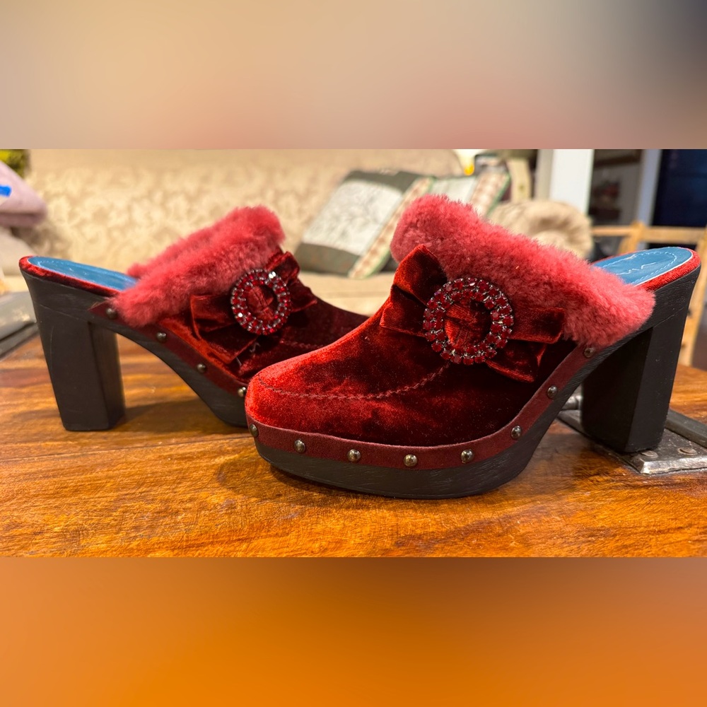 Via Spiga Bordeaux velvet sandals